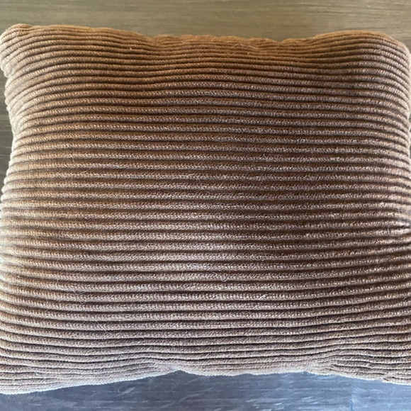 Primitive Pillow - "Be Kind" - Picture 2 of 2